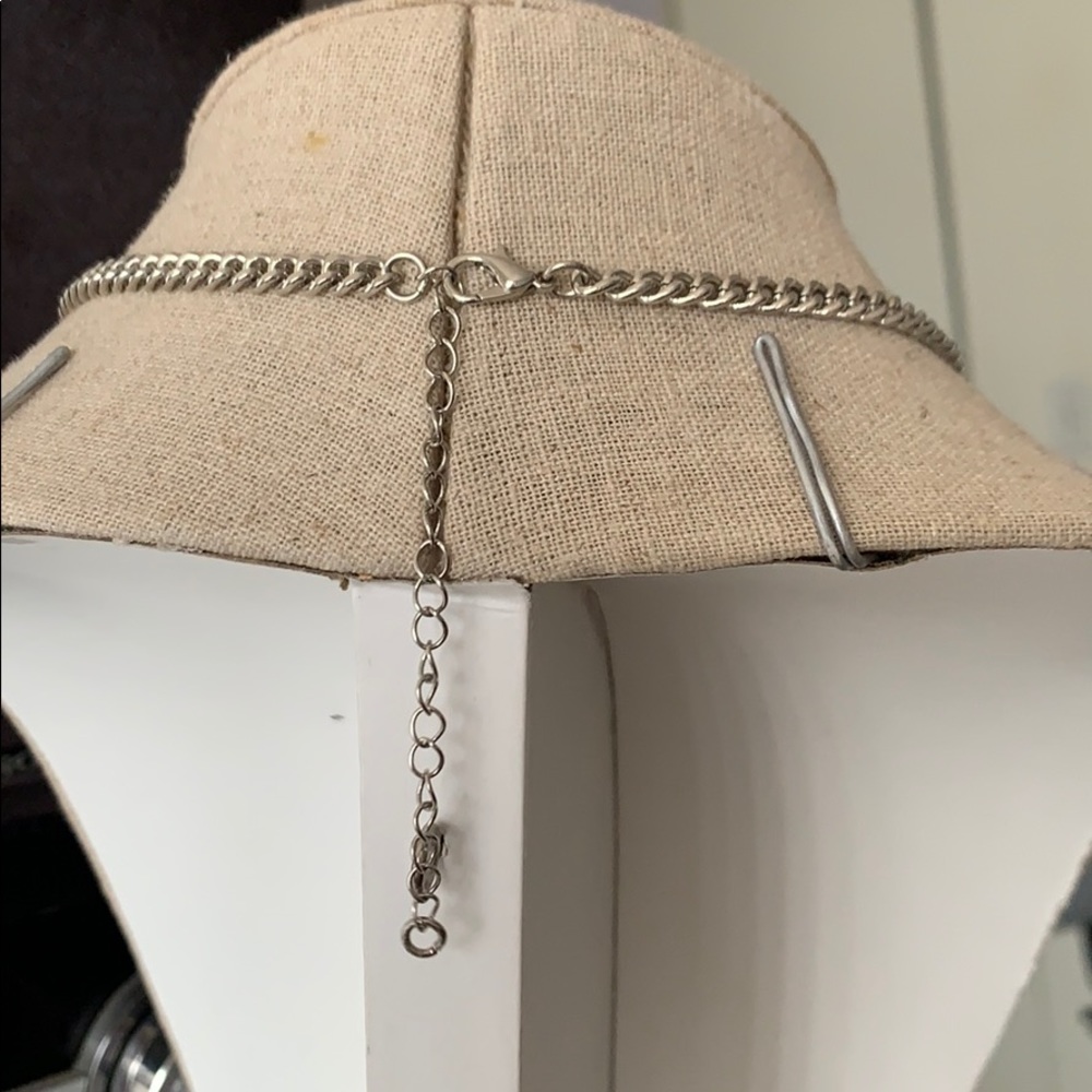 ๐ฅ Silver Statement Jewel Necklace - Picture 8 of 8